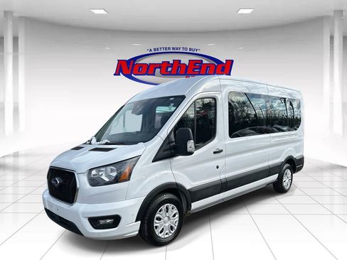 Used 2023 Ford Transit 350 XLT image 7