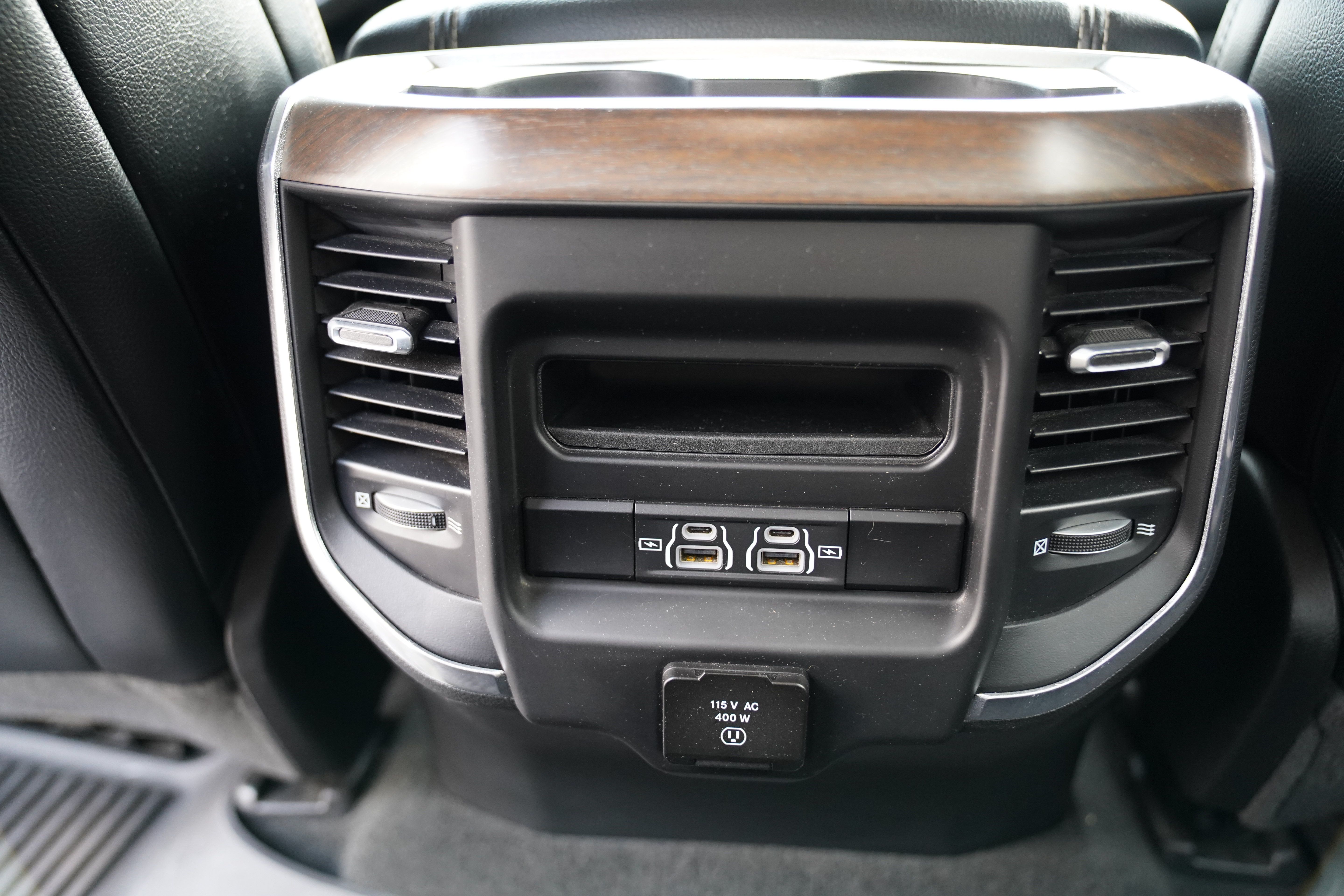Used 2022 RAM 1500 Laramie AWD/4WD image 6