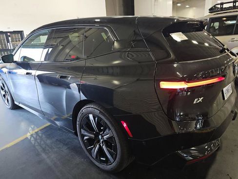 Used 2023 BMW iX xDrive50 w/ Premium Package AWD/4WD image 6