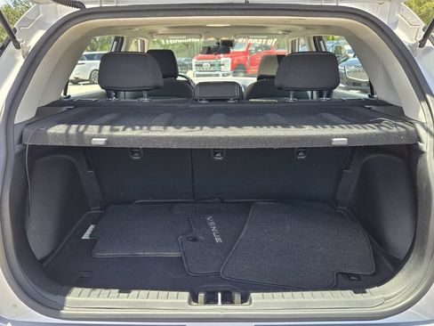 Used 2023 Hyundai Venue SEL FWD image 14