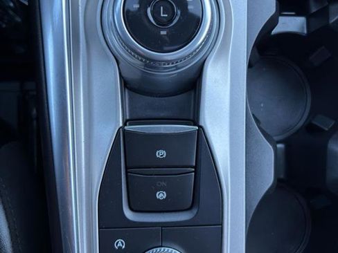 Certified 2024 Ford Explorer Platinum w/ Technology Package image 29