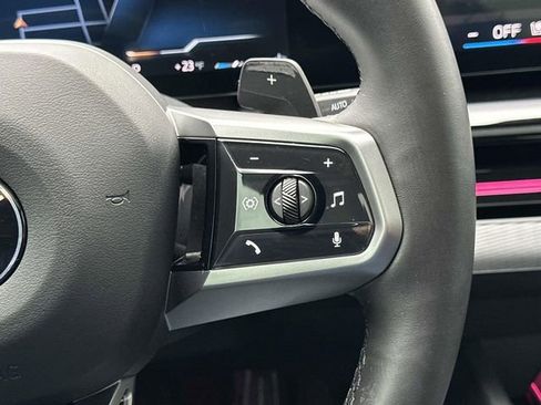 Certified 2025 BMW 530i xDrive w/ M Sport Package image 33