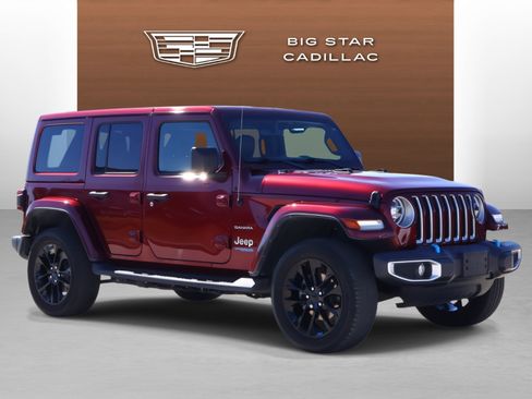 Used 2022 Jeep Wrangler Unlimited Sahara w/ Cold Weather Group image 7