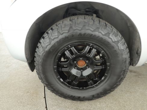 Used 2019 Nissan Frontier SV w/ Value Truck Package image 7