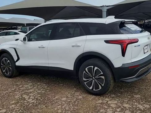 New 2025 Chevrolet Blazer EV LT FWD image 6