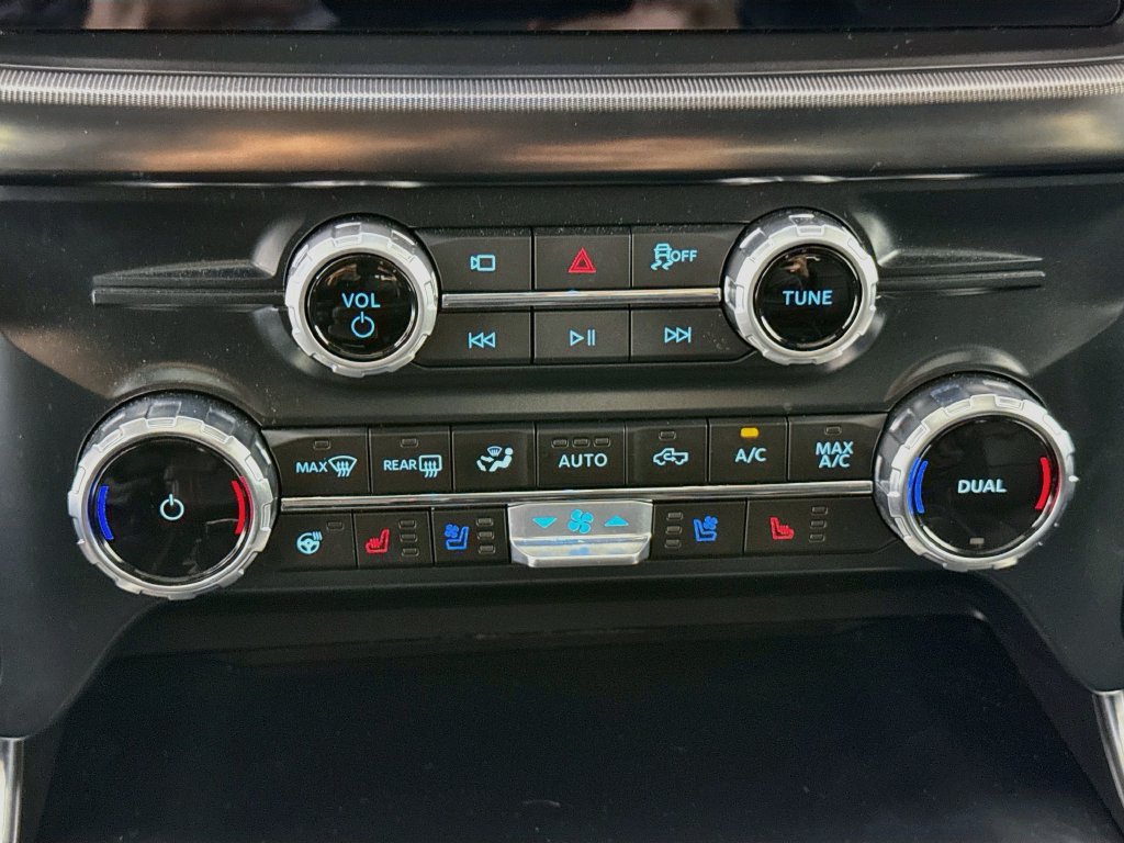 Used 2025 Ford F150 Raptor AWD/4WD image 18