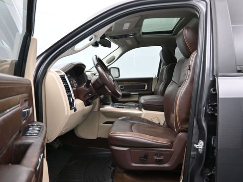 Used 2016 RAM 1500 Laramie Longhorn w/ Convenience Group image 9