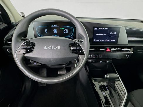 Used 2026 Kia Niro LX FWD image 10