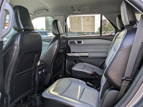 Certified 2021 Ford Explorer XLT w/ Equipment Group 202A image 13