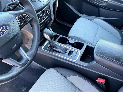Used 2018 Ford Escape SE w/ Ford Safe & Smart Package AWD/4WD image 8