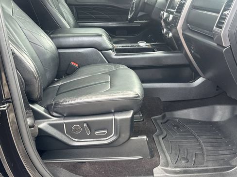 Used 2021 Ford Expedition Platinum RWD image 14