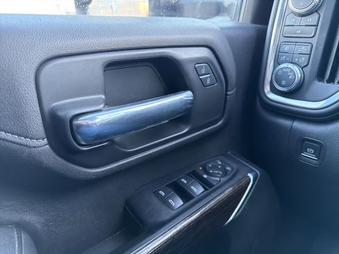 Used 2022 GMC Sierra 2500 SLE w/ SLE Value Package; image 23