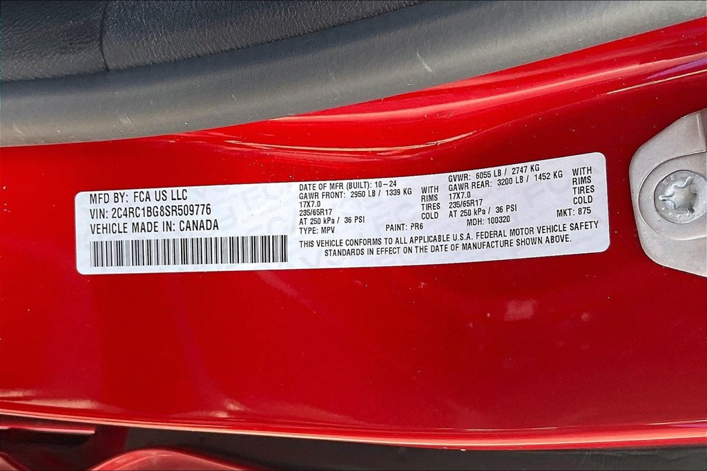 Used 2025 Chrysler Pacifica Select FWD image 19