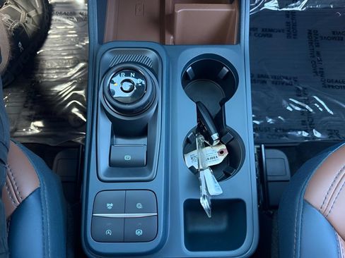 Certified 2024 Ford Maverick Lariat AWD/4WD image 17