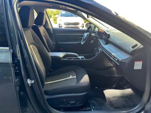 Used 2025 Hyundai Sonata SEL FWD image 14