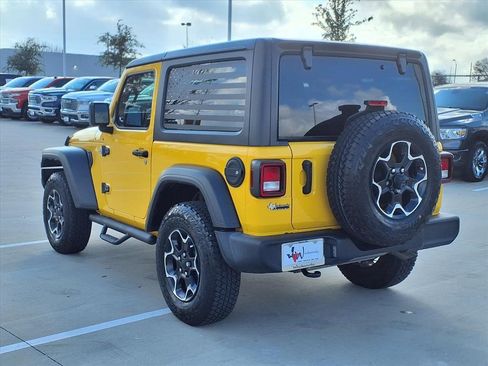 Used 2021 Jeep Wrangler Sport S image 2