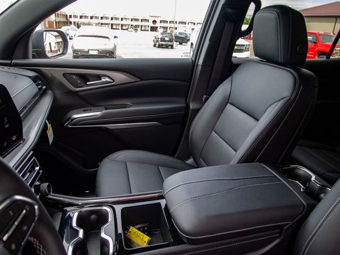 New 2026 Chevrolet Traverse LT AWD/4WD image 14