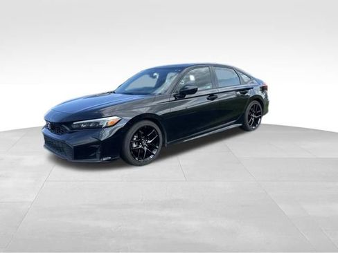 Used 2025 Honda Civic Sport image 3