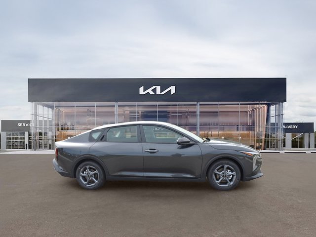 New 2026 Kia K4 FWD image 2