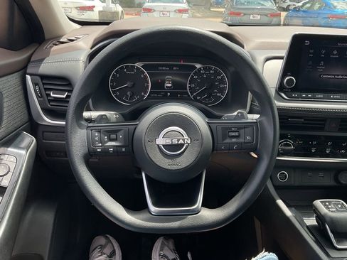Used 2023 Nissan Rogue S AWD/4WD image 26