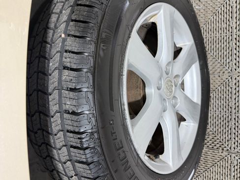 Used 2007 Toyota RAV4 Limited image 18