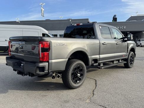New 2026 Ford F250 Lariat w/ Black Appearance Package AWD/4WD image 6