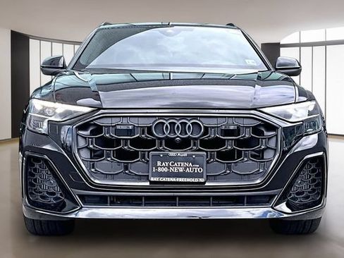 Used 2026 Audi Q8 Premium Plus w/ Premium Plus Package AWD/4WD image 2