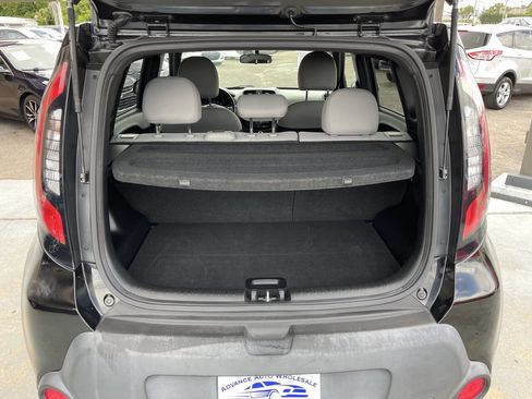 Used 2014 Kia Soul + w/ Audio Package FWD image 9