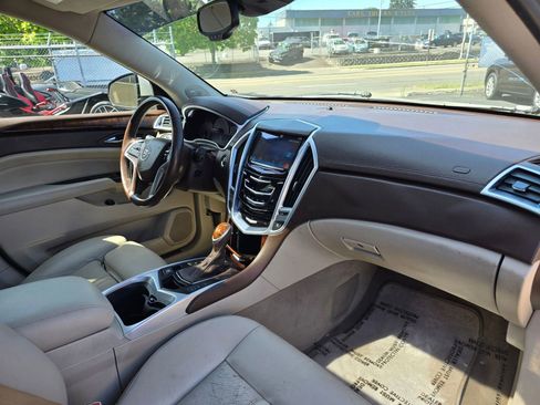 Used 2014 Cadillac SRX Luxury w/ Driver Awareness Package FWD image 10