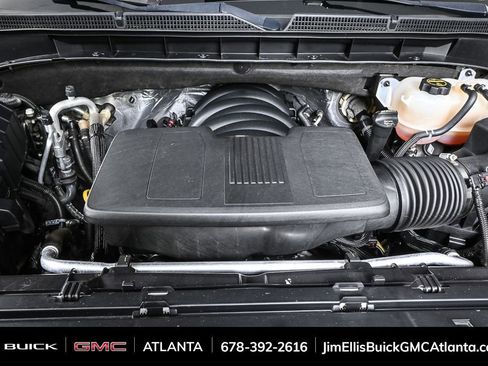 Certified 2024 GMC Yukon SLT image 37