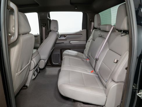 Used 2025 GMC Sierra 1500 SLT image 31