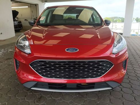 Used 2022 Ford Escape SE w/ Convenience Package AWD/4WD image 2