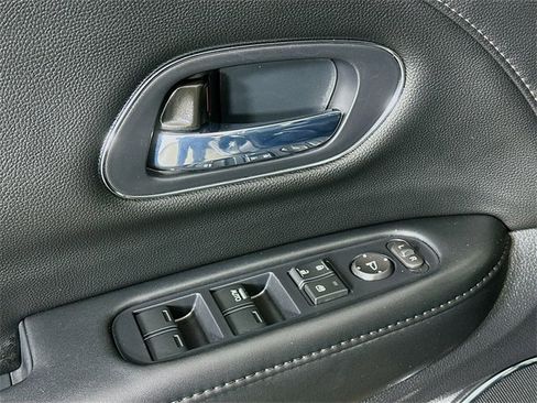 Certified 2022 Honda HR-V EX-L image 19