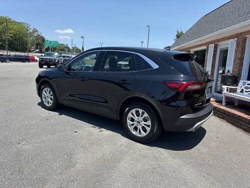 Used 2023 Ford Escape Active w/ Tech Pack #1 FWD image 13