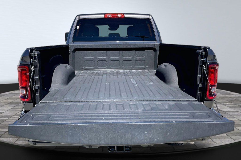 Certified 2026 RAM 2500 Big Horn AWD/4WD image 25