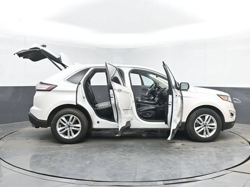 Used 2017 Ford Edge SEL w/ Equipment Group 201A AWD/4WD image 51