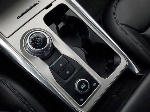 Certified 2023 Ford Explorer XLT w/ Equipment Group 202A image 23