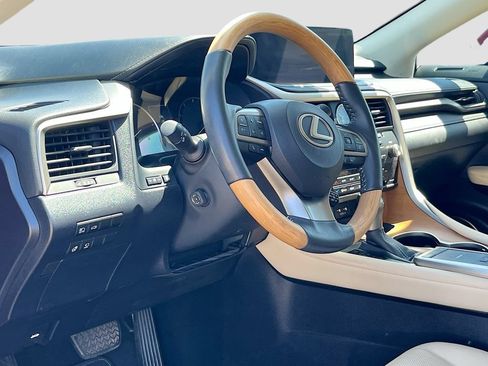 Used 2022 Lexus RX 350 FWD w/ Premium Package image 9
