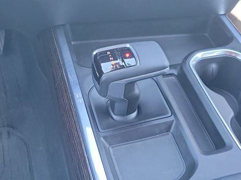 Used 2024 GMC Sierra 1500 Elevation w/ Preferred Package AWD/4WD image 24
