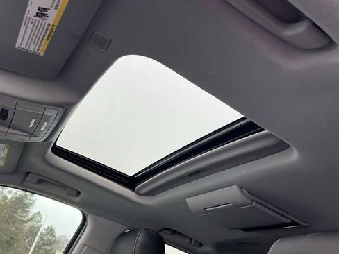 Used 2019 GMC Yukon SLT w/ Open Road Package image 21