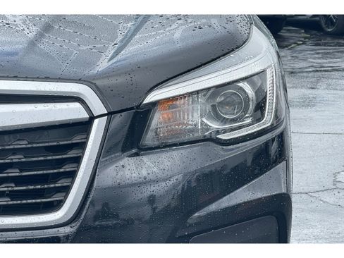 Used 2020 Subaru Forester Premium image 17