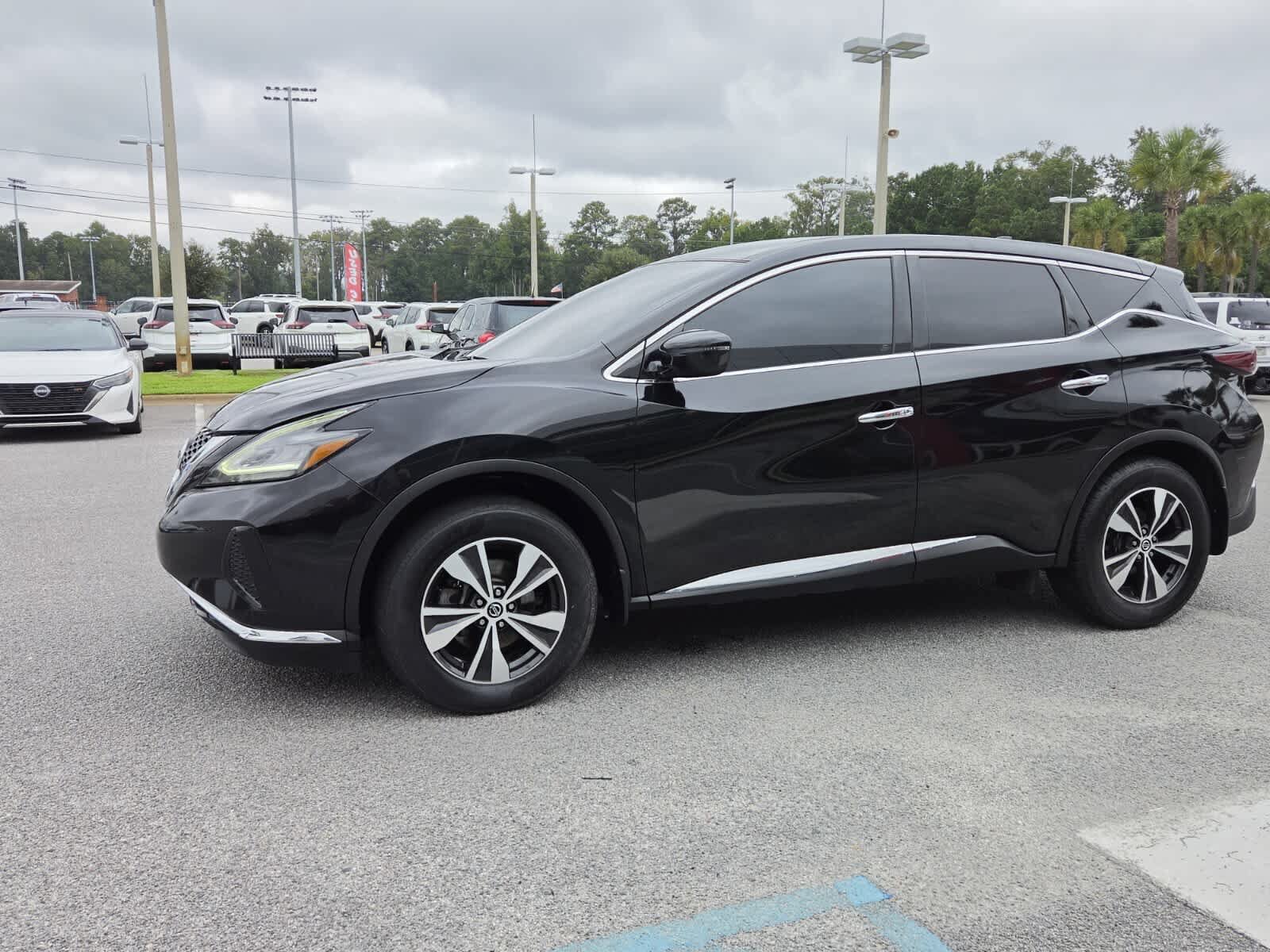 Used 2019 Nissan Murano S AWD/4WD image 2