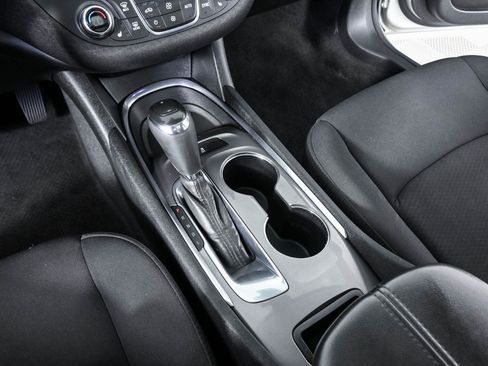 Used 2020 Chevrolet Malibu LT FWD image 15
