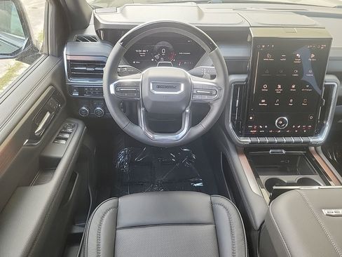 New 2026 GMC Yukon XL Denali w/ Denali Reserve Package RWD image 15