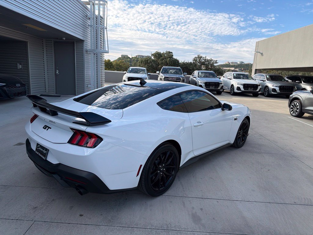Used 2024 Ford Mustang GT RWD image 10