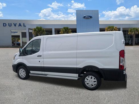 Used 2024 Ford Transit 250 Low Roof w/ Exterior Upgrade Package RWD image 6