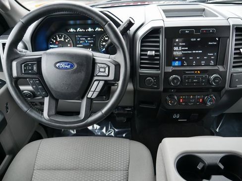 Used 2018 Ford F150 XLT w/ Equipment Group 302A Luxury image 16