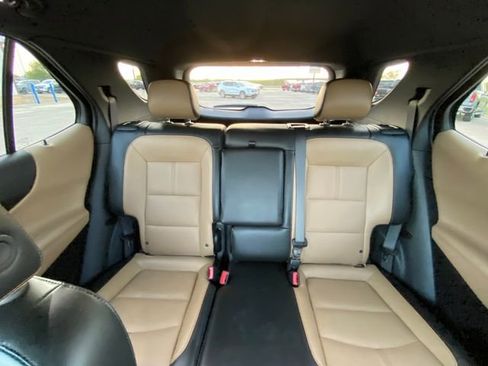 Used 2024 Chevrolet Equinox Premier FWD image 13