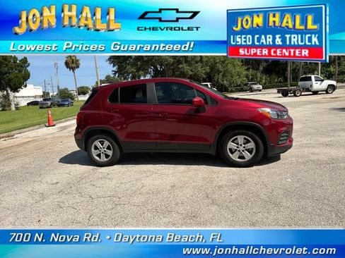 Used 2021 Chevrolet Trax LS w/ Tint and Cruise Package FWD image 12
