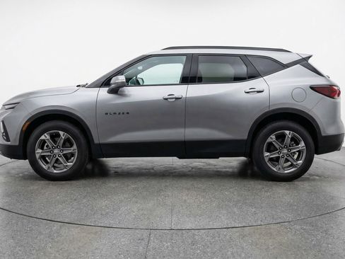 Used 2025 Chevrolet Blazer LT FWD image 5